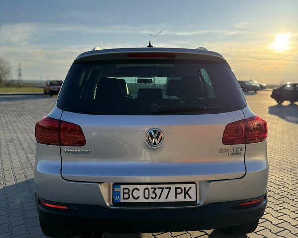 Серый Фольксваген Тигуан, объемом двигателя 2 л и пробегом 125 тыс. км за 14800 $, фото 16 на Automoto.ua