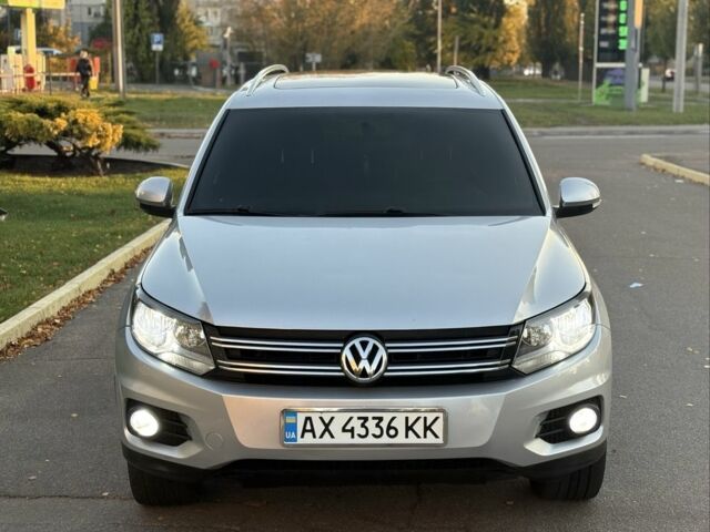 Фольксваген Тігуан 2012 у Кременчуге на Automoto.ua Сірий Фольксваген Тігуан, об'ємом двигуна 2 л та пробігом 250 тис. км за 11777 $, фото 2 на Automoto.ua