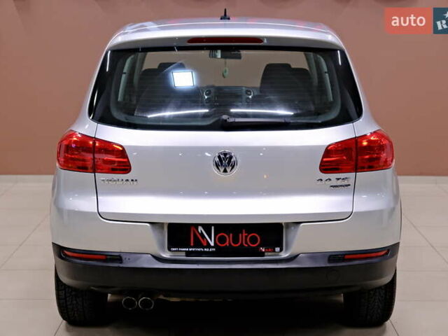Сірий Фольксваген Тігуан, об'ємом двигуна 2 л та пробігом 170 тис. км за 9900 $, фото 13 на Automoto.ua