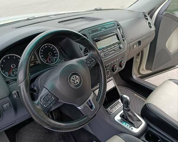 Серый Фольксваген Тигуан, объемом двигателя 1.98 л и пробегом 223 тыс. км за 10500 $, фото 24 на Automoto.ua