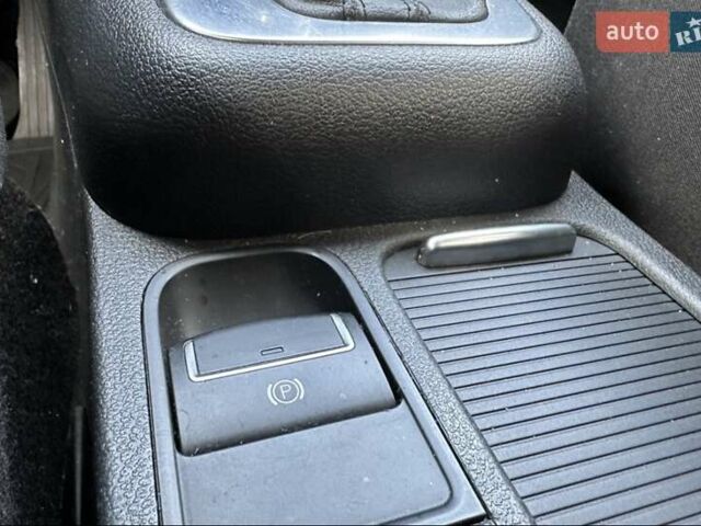 Сірий Фольксваген Тігуан, об'ємом двигуна 1.98 л та пробігом 243 тис. км за 10000 $, фото 4 на Automoto.ua