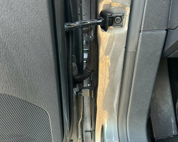 Серый Фольксваген Тигуан, объемом двигателя 1.98 л и пробегом 220 тыс. км за 11000 $, фото 55 на Automoto.ua