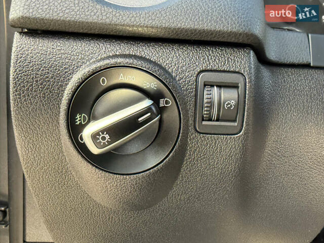 Серый Фольксваген Тигуан, объемом двигателя 2 л и пробегом 205 тыс. км за 15500 $, фото 47 на Automoto.ua