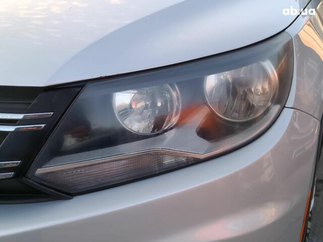 Серый Фольксваген Тигуан, объемом двигателя 2 л и пробегом 184 тыс. км за 10990 $, фото 2 на Automoto.ua