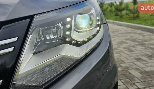 Серый Фольксваген Тигуан, объемом двигателя 2 л и пробегом 260 тыс. км за 13450 $, фото 3 на Automoto.ua