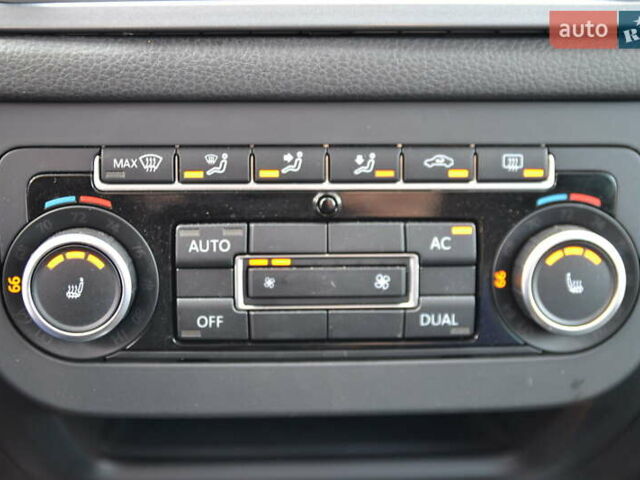 Сірий Фольксваген Тігуан, об'ємом двигуна 1.98 л та пробігом 310 тис. км за 10999 $, фото 24 на Automoto.ua