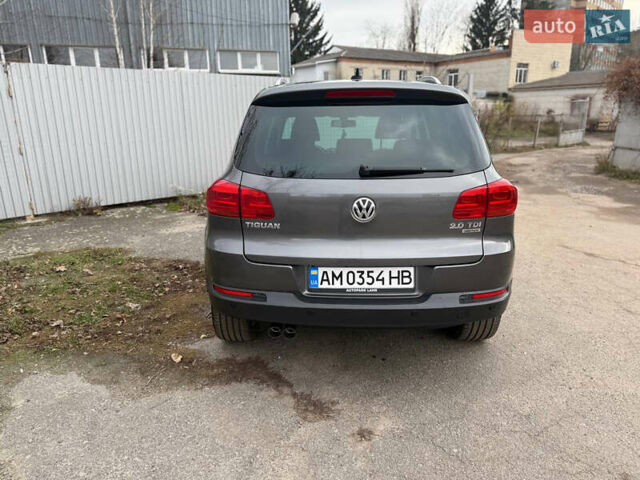 Серый Фольксваген Тигуан, объемом двигателя 1.97 л и пробегом 247 тыс. км за 14500 $, фото 5 на Automoto.ua