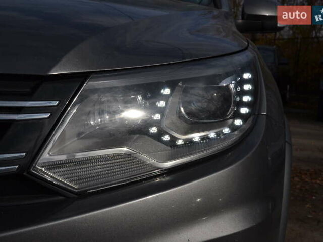 Сірий Фольксваген Тігуан, об'ємом двигуна 1.98 л та пробігом 310 тис. км за 10999 $, фото 31 на Automoto.ua