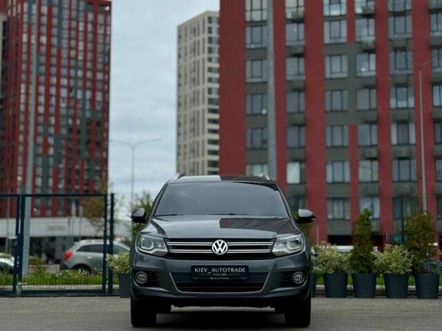 Сірий Фольксваген Тігуан, об'ємом двигуна 2 л та пробігом 186 тис. км за 14500 $, фото 1 на Automoto.ua