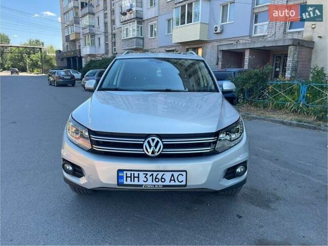 Серый Фольксваген Тигуан, объемом двигателя 1.98 л и пробегом 190 тыс. км за 12700 $, фото 8 на Automoto.ua