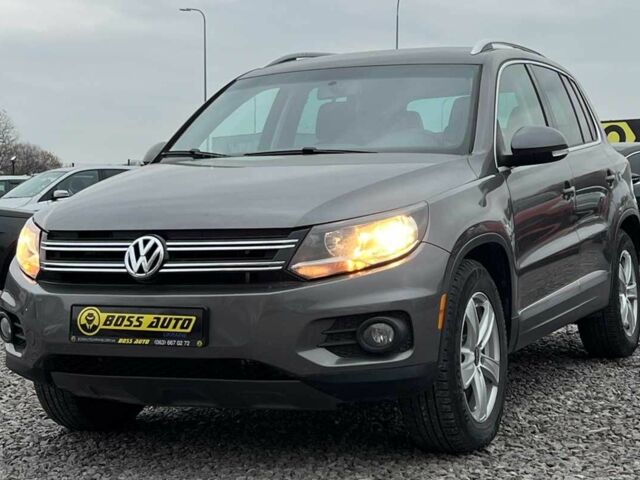Серый Фольксваген Тигуан, объемом двигателя 2 л и пробегом 195 тыс. км за 10800 $, фото 2 на Automoto.ua