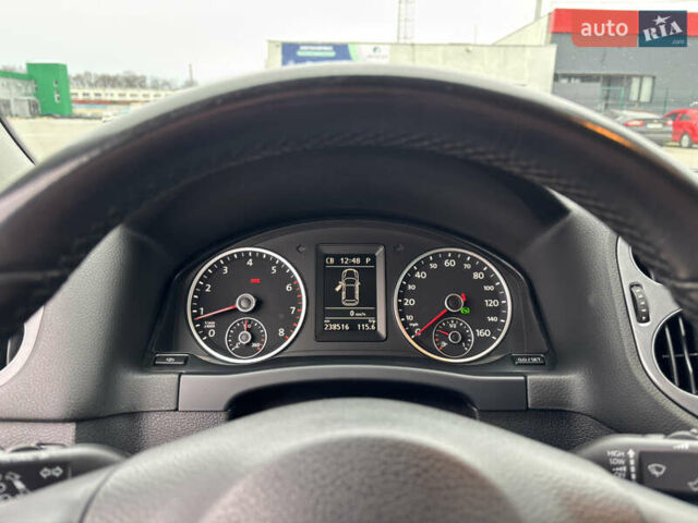 Серый Фольксваген Тигуан, объемом двигателя 1.98 л и пробегом 239 тыс. км за 11000 $, фото 11 на Automoto.ua