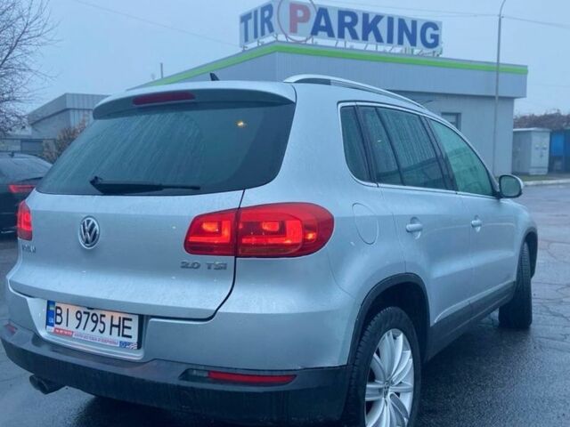 Серый Фольксваген Тигуан, объемом двигателя 2 л и пробегом 176 тыс. км за 10999 $, фото 8 на Automoto.ua