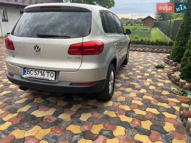 Сірий Фольксваген Тігуан, об'ємом двигуна 2 л та пробігом 255 тис. км за 9600 $, фото 5 на Automoto.ua