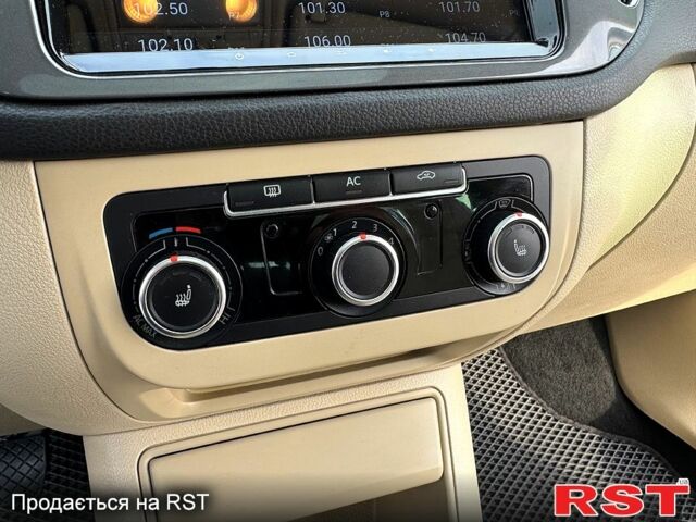 Сірий Фольксваген Тігуан, об'ємом двигуна 2 л та пробігом 184 тис. км за 11500 $, фото 6 на Automoto.ua