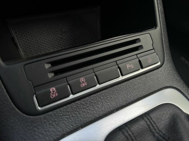 Серый Фольксваген Тигуан, объемом двигателя 2 л и пробегом 170 тыс. км за 9990 $, фото 18 на Automoto.ua