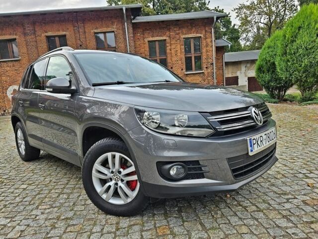 Серый Фольксваген Тигуан, объемом двигателя 1.4 л и пробегом 100 тыс. км за 8000 $, фото 3 на Automoto.ua