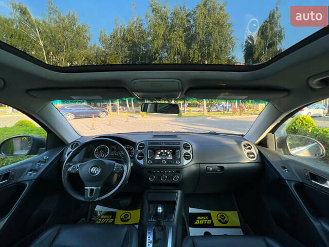 Серый Фольксваген Тигуан, объемом двигателя 2 л и пробегом 195 тыс. км за 10800 $, фото 17 на Automoto.ua