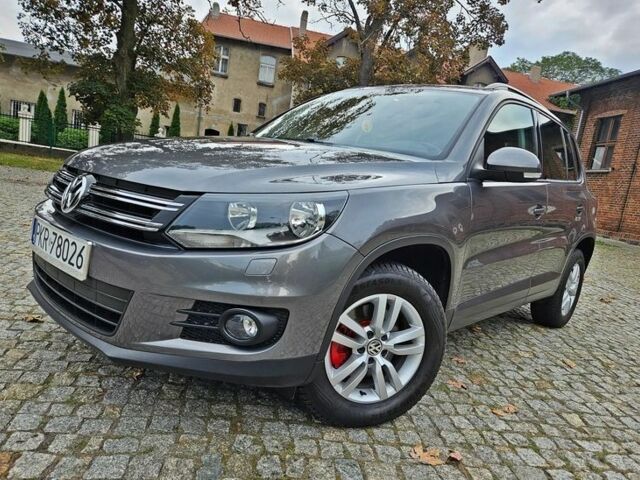 Серый Фольксваген Тигуан, объемом двигателя 1.4 л и пробегом 100 тыс. км за 8000 $, фото 23 на Automoto.ua