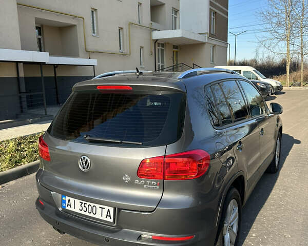 Серый Фольксваген Тигуан, объемом двигателя 1.97 л и пробегом 240 тыс. км за 15600 $, фото 5 на Automoto.ua