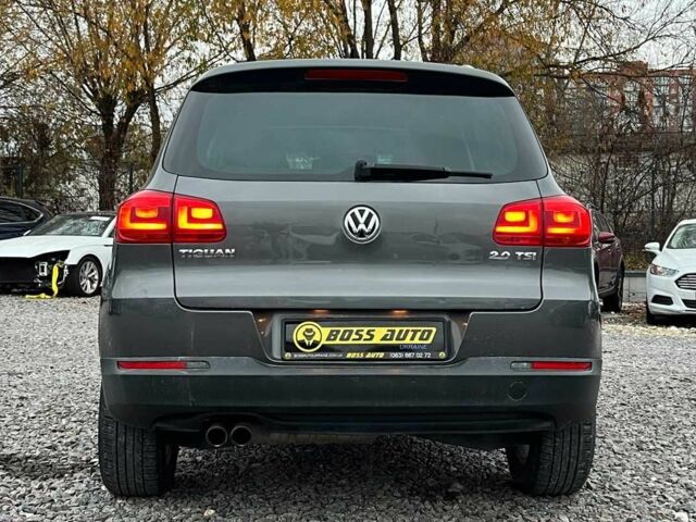 Серый Фольксваген Тигуан, объемом двигателя 2 л и пробегом 195 тыс. км за 10800 $, фото 4 на Automoto.ua