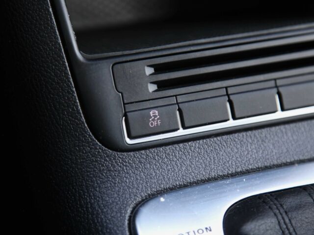 Сірий Фольксваген Тігуан, об'ємом двигуна 2 л та пробігом 129 тис. км за 11600 $, фото 18 на Automoto.ua