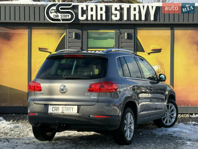 Серый Фольксваген Тигуан, объемом двигателя 2 л и пробегом 205 тыс. км за 15500 $, фото 3 на Automoto.ua