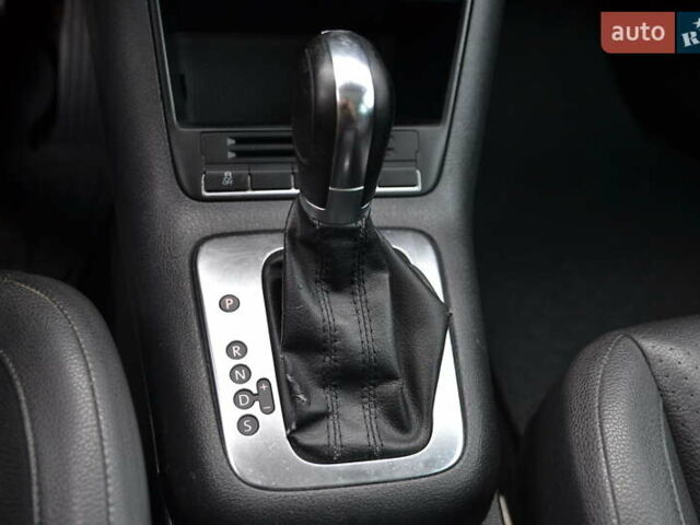 Серый Фольксваген Тигуан, объемом двигателя 1.98 л и пробегом 165 тыс. км за 10500 $, фото 26 на Automoto.ua