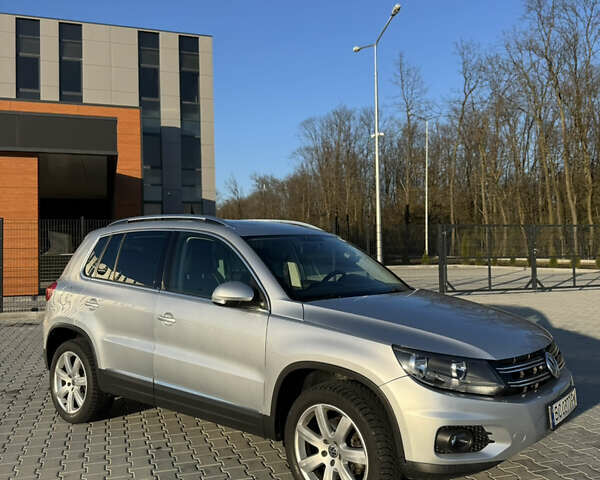 Серый Фольксваген Тигуан, объемом двигателя 2 л и пробегом 125 тыс. км за 14800 $, фото 31 на Automoto.ua