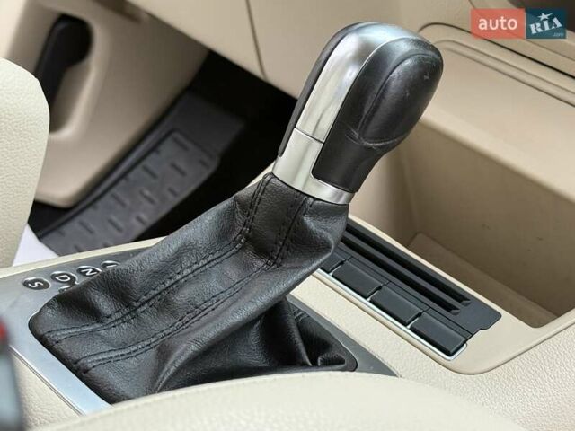 Серый Фольксваген Тигуан, объемом двигателя 1.98 л и пробегом 227 тыс. км за 10950 $, фото 43 на Automoto.ua