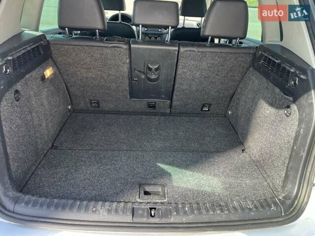 Сірий Фольксваген Тігуан, об'ємом двигуна 2 л та пробігом 160 тис. км за 9999 $, фото 13 на Automoto.ua