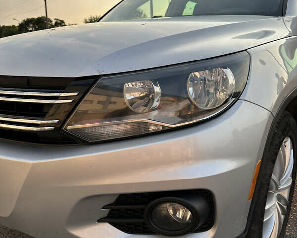 Сірий Фольксваген Тігуан, об'ємом двигуна 1.98 л та пробігом 167 тис. км за 13700 $, фото 4 на Automoto.ua