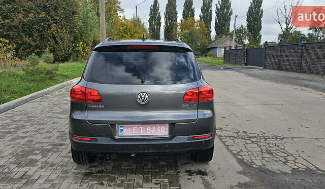 Серый Фольксваген Тигуан, объемом двигателя 2 л и пробегом 260 тыс. км за 13450 $, фото 16 на Automoto.ua