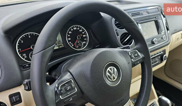 Серый Фольксваген Тигуан, объемом двигателя 2 л и пробегом 260 тыс. км за 13450 $, фото 27 на Automoto.ua