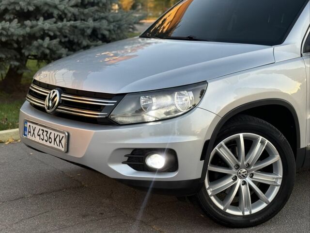 Фольксваген Тігуан 2012 у Кременчуге на Automoto.ua Сірий Фольксваген Тігуан, об'ємом двигуна 2 л та пробігом 250 тис. км за 11777 $, фото 11 на Automoto.ua