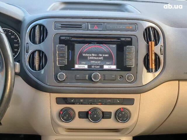 Серый Фольксваген Тигуан, объемом двигателя 2 л и пробегом 184 тыс. км за 10990 $, фото 15 на Automoto.ua