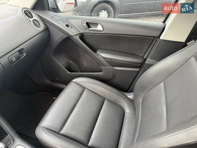 Фольксваген Тигуан 2012 в Борисполе на Automoto.ua Серый Фольксваген Тигуан, объемом двигателя 1.98 л и пробегом 215 тыс. км за 9999 $, фото 16 на Automoto.ua