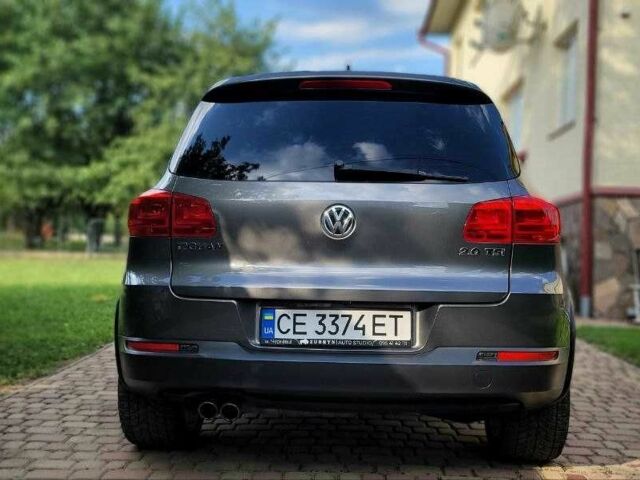 Серый Фольксваген Тигуан, объемом двигателя 2 л и пробегом 170 тыс. км за 12500 $, фото 10 на Automoto.ua