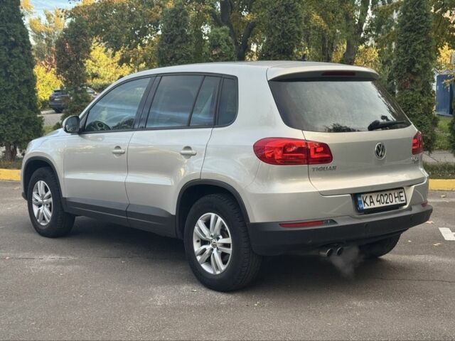 Серый Фольксваген Тигуан, объемом двигателя 2 л и пробегом 170 тыс. км за 9990 $, фото 4 на Automoto.ua