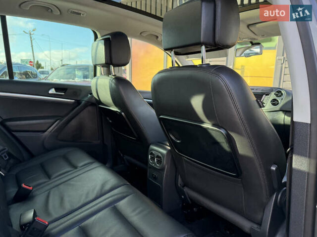 Серый Фольксваген Тигуан, объемом двигателя 2 л и пробегом 205 тыс. км за 15500 $, фото 33 на Automoto.ua