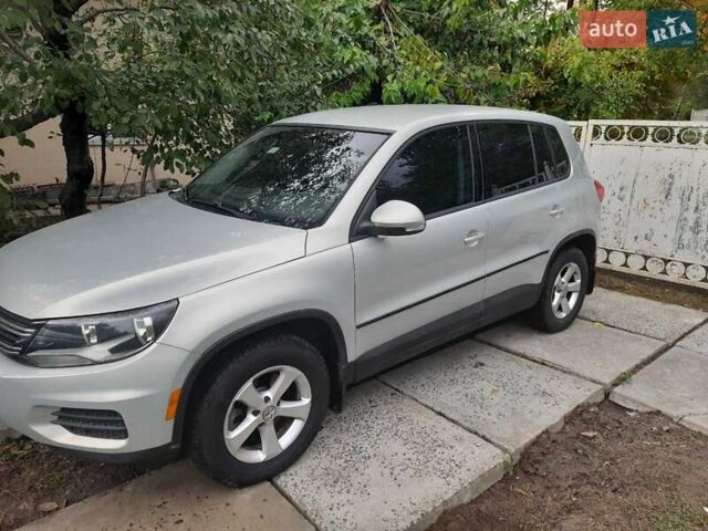 Сірий Фольксваген Тігуан, об'ємом двигуна 1.98 л та пробігом 175 тис. км за 15500 $, фото 17 на Automoto.ua