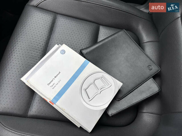 Серый Фольксваген Тигуан, объемом двигателя 1.98 л и пробегом 239 тыс. км за 11000 $, фото 17 на Automoto.ua