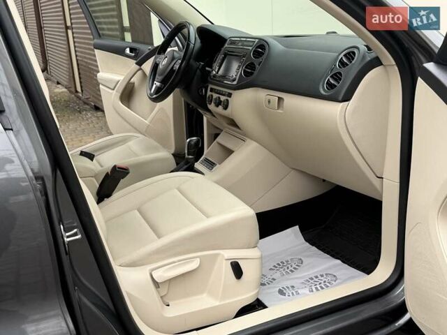 Серый Фольксваген Тигуан, объемом двигателя 1.98 л и пробегом 227 тыс. км за 10950 $, фото 50 на Automoto.ua