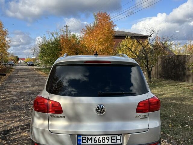 Серый Фольксваген Тигуан, объемом двигателя 2 л и пробегом 220 тыс. км за 10300 $, фото 4 на Automoto.ua
