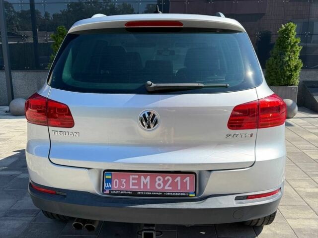 Серый Фольксваген Тигуан, объемом двигателя 2 л и пробегом 215 тыс. км за 9700 $, фото 9 на Automoto.ua