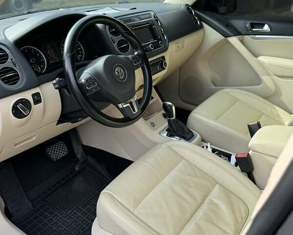 Серый Фольксваген Тигуан, объемом двигателя 1.98 л и пробегом 290 тыс. км за 9200 $, фото 9 на Automoto.ua