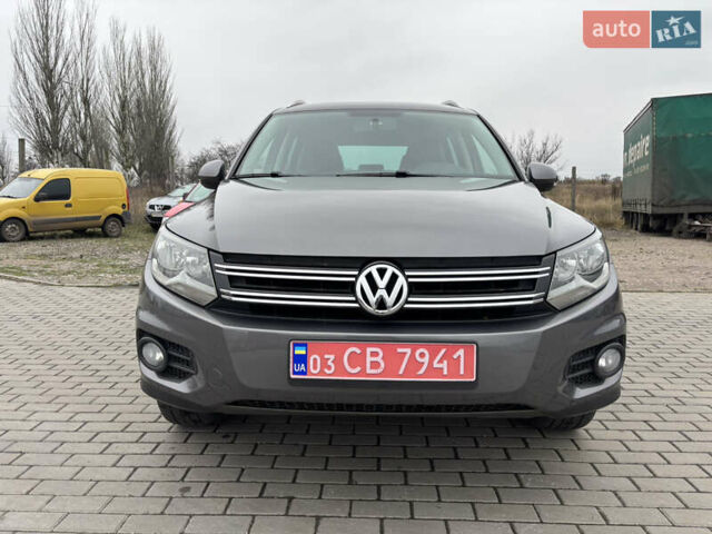 Серый Фольксваген Тигуан, объемом двигателя 1.98 л и пробегом 239 тыс. км за 11000 $, фото 1 на Automoto.ua
