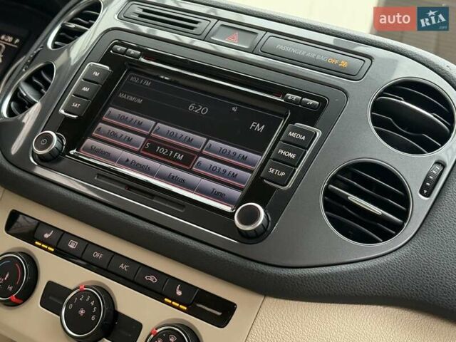 Серый Фольксваген Тигуан, объемом двигателя 1.98 л и пробегом 227 тыс. км за 10950 $, фото 45 на Automoto.ua