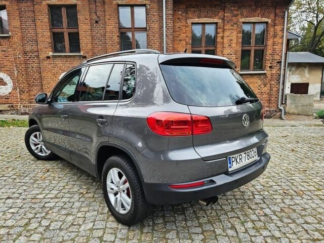 Серый Фольксваген Тигуан, объемом двигателя 1.4 л и пробегом 100 тыс. км за 8000 $, фото 9 на Automoto.ua