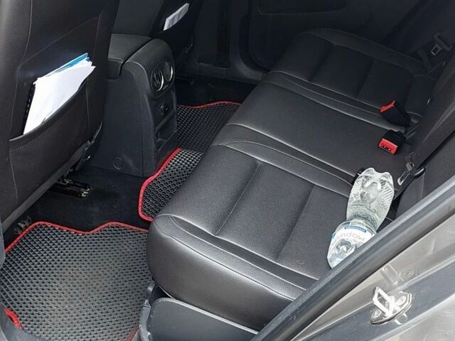 Сірий Фольксваген Тігуан, об'ємом двигуна 2 л та пробігом 205 тис. км за 12200 $, фото 13 на Automoto.ua